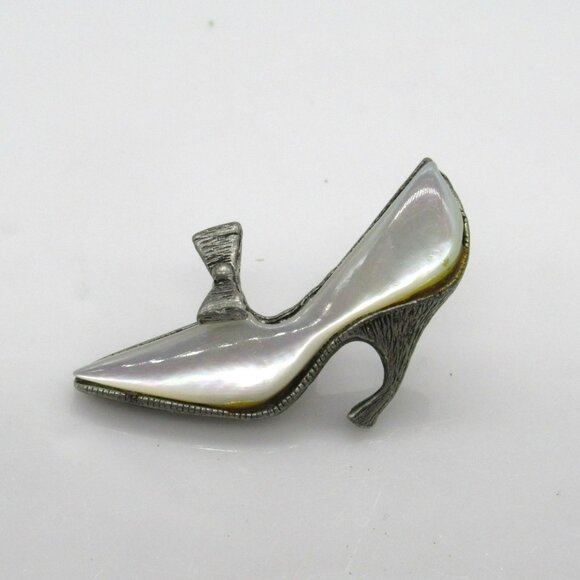 Rare Vintage MUSI High Heel Shoe Advertising Salesman's Tie Clip Lapel Pin - Picture 1 of 14